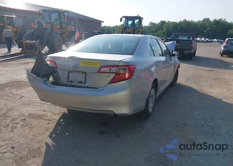 2012 Toyota Camry Se/Le/Xle z USA, uszkodzony, nr VIN 4T4BF1FKXCR219374